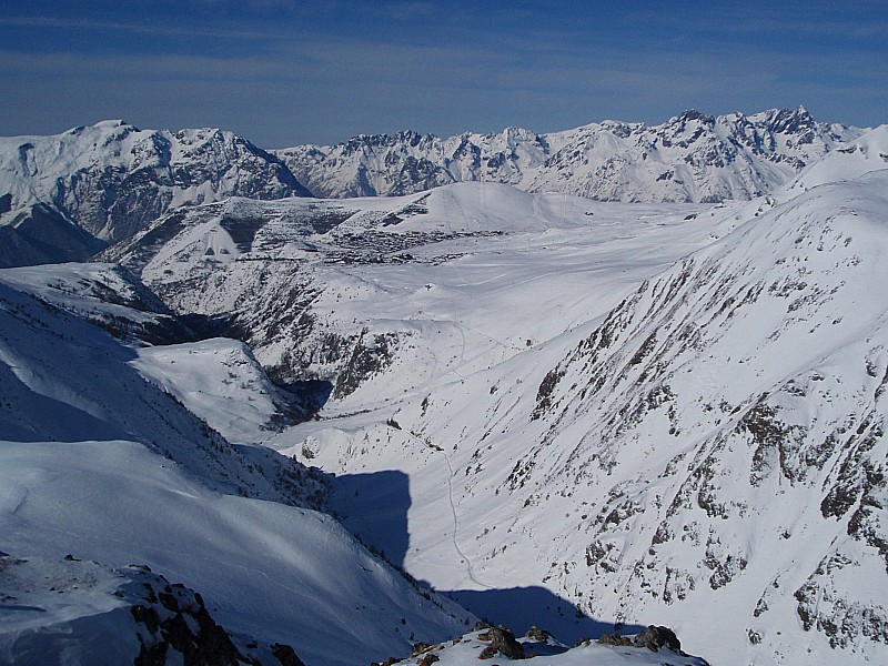 #8 Gorges de Sarenne : Les Gorges, L Gorges de Sarenne : Les Gorges, L'Alpe d'Huez, et au fond toute la partie nord de Belledonne