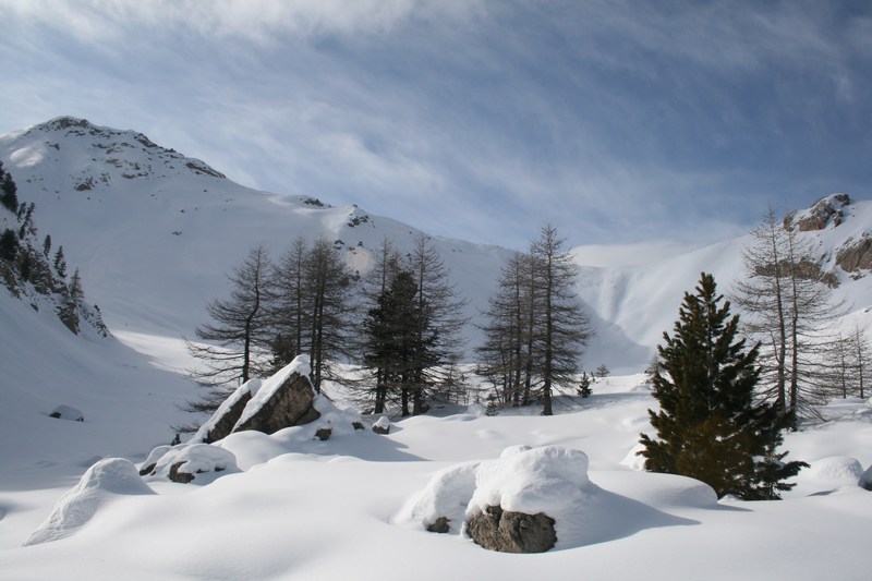#4 Au-dessus du Lac : de gauche à droite Pic Jean Rey, crête de Font Froide, crête de Coste Rousse. Au-dessus du Lac : de gauche à droite Pic Jean Rey, crête de Font Froide, crête de Coste Rousse.