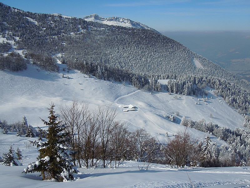 #5 Chalets Bottier : Vus du versant N de Beau Mollard Chalets Bottier : Vus du versant N de Beau Mollard
