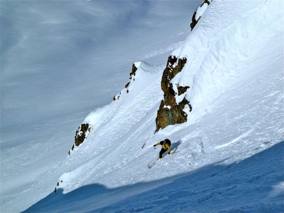 #12 Tête de la Cicle : Bas du couloir NW Tête de la Cicle : Bas du couloir NW