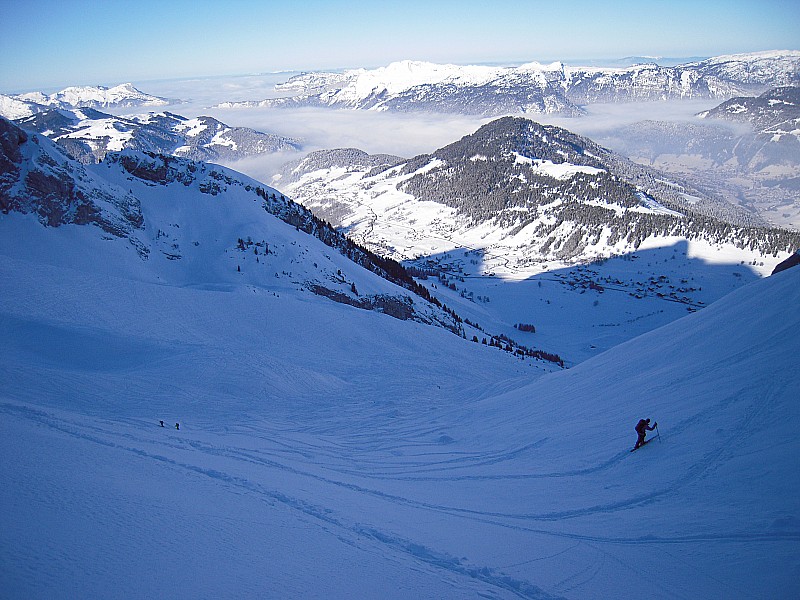 #1 tête pelouse : montée dans la combe de bella cha. la vallée dans les choux. tête pelouse : montée dans la combe de bella cha. la vallée dans les choux.