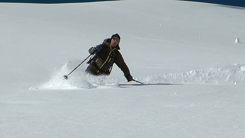 #12 2300m : très profonde même 2300m : très profonde même