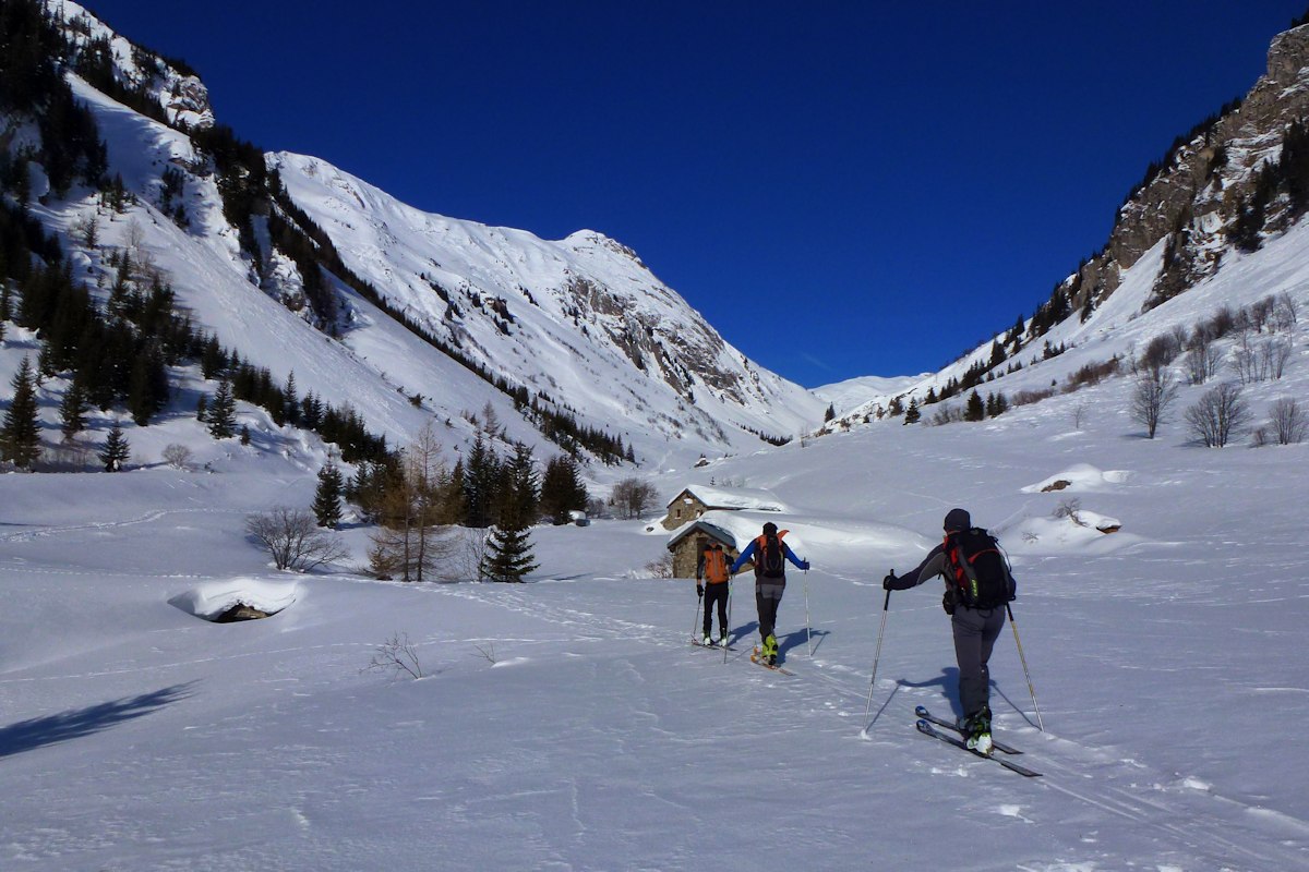 #2 Laval (1650 m) : C Laval (1650 m) : C'est ici que se rejoignent les itinéraires au départ de Granier et des Pars.