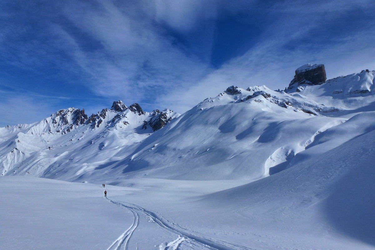 #8 Vallon Nord du Coin : Dominé par la Pierra Menta. Vallon Nord du Coin : Dominé par la Pierra Menta.