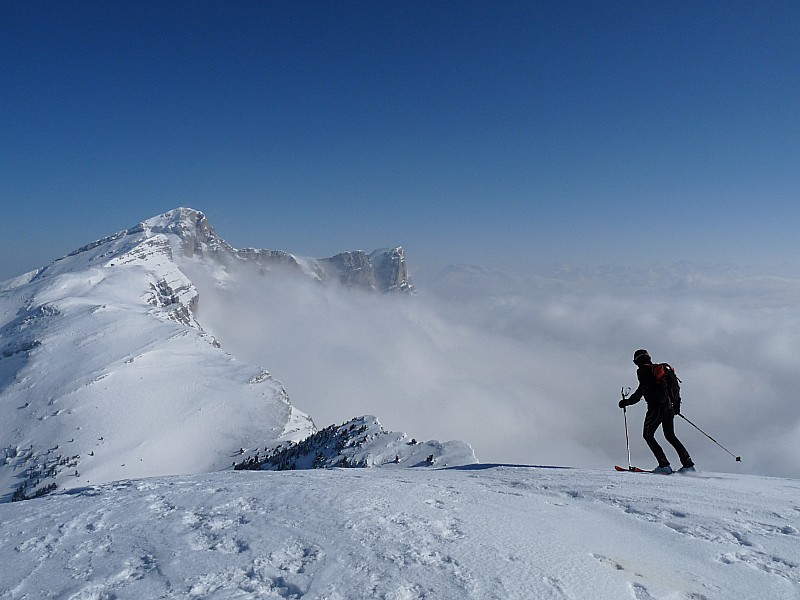 #6 Départ du sommet : on reste pas longtemps au sommet, trop de vent et grand froid ! Départ du sommet : on reste pas longtemps au sommet, trop de vent et grand froid !