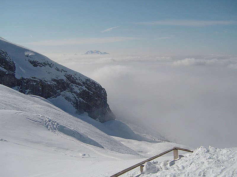 #5 Brume en fond de vallée Brume en fond de vallée