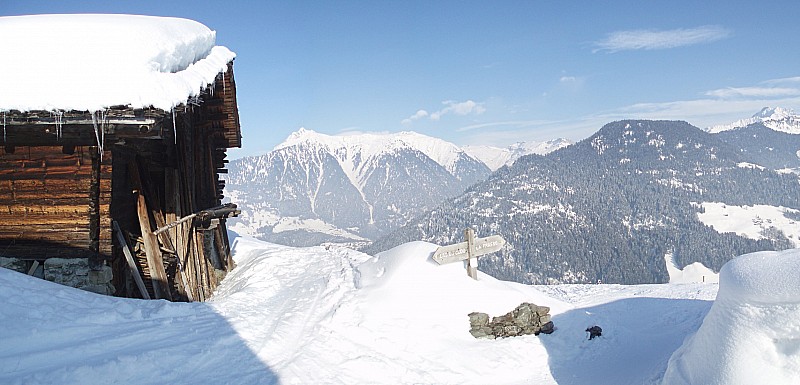 #2 Chalets : Ou comme ça avec cette vue là... Chalets : Ou comme ça avec cette vue là...