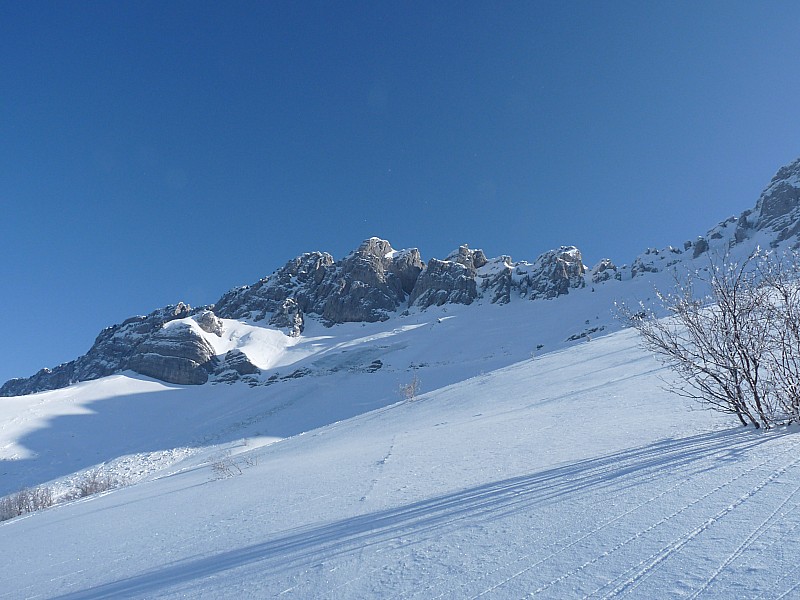 #3 Dent d Dent d'Arclusaz : avalanche sous les barres