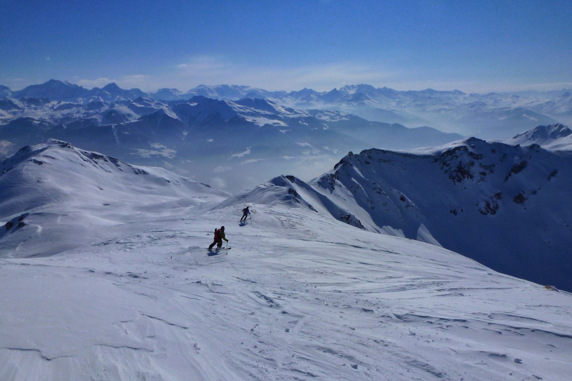 #7 Sur la croupe sommitale : Le début de la descente. Sur la croupe sommitale : Le début de la descente.