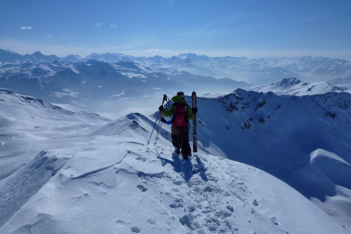 #6 Le sommet : Avant de se lancer versant Sud. Le sommet : Avant de se lancer versant Sud.