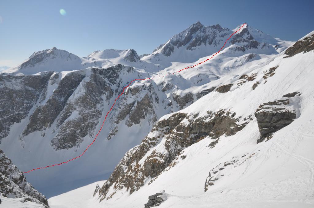 #3 Itinéraire : Belle vue d Itinéraire : Belle vue d'ensemble, de la descente, grâce aus skieurs dans le couloir des Tougnes, merci!