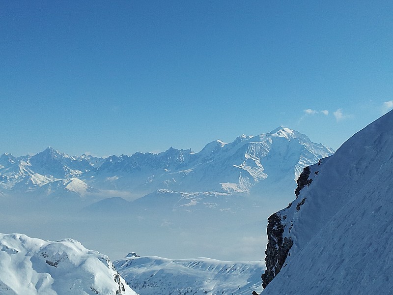 Sous Le Trou : Le Mt Blanc se montre