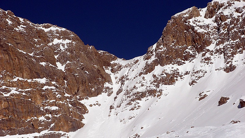 #8 couloir Ouest Termier : zoom de plus loin couloir Ouest Termier : zoom de plus loin