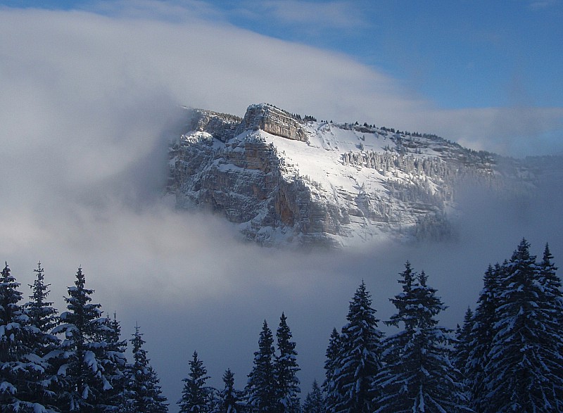 #5 En se retournant : Vue sur la Roche de Fitta En se retournant : Vue sur la Roche de Fitta