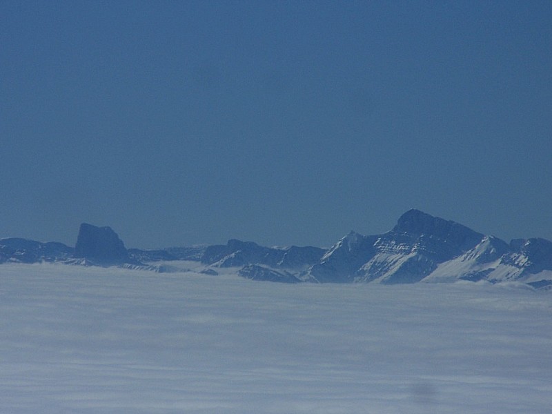 #6 Roc d Roc d'Arguille : Le vercors au dessu de la mer de nuage.