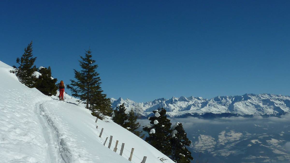 #10 Vire finale : Belledonne en toile de fond Vire finale : Belledonne en toile de fond