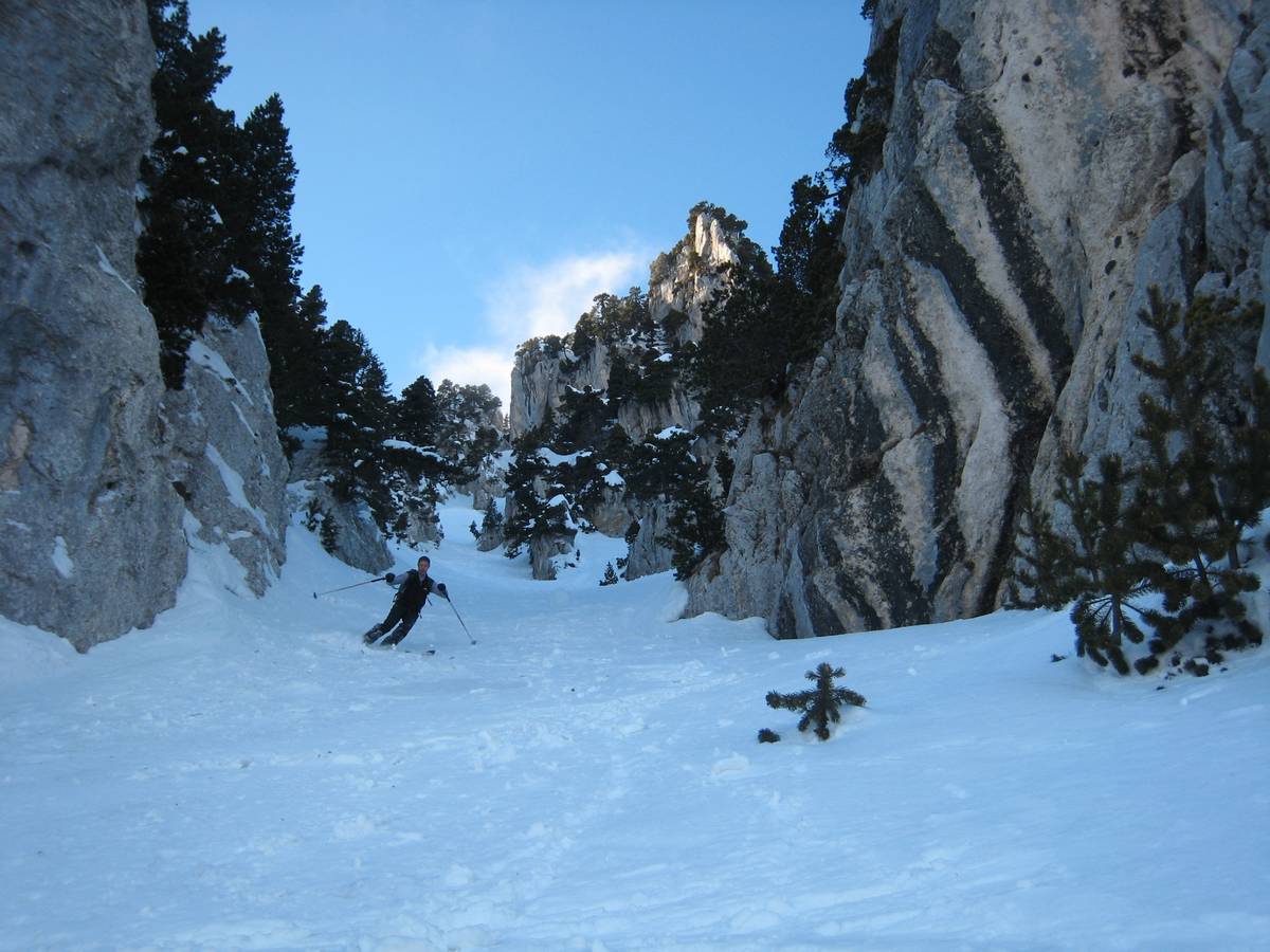 #1 Partie basse : couloir tres skiant Partie basse : couloir tres skiant
