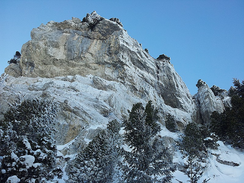 #5 sortie du cirque : étranges rochers farinés... sortie du cirque : étranges rochers farinés...