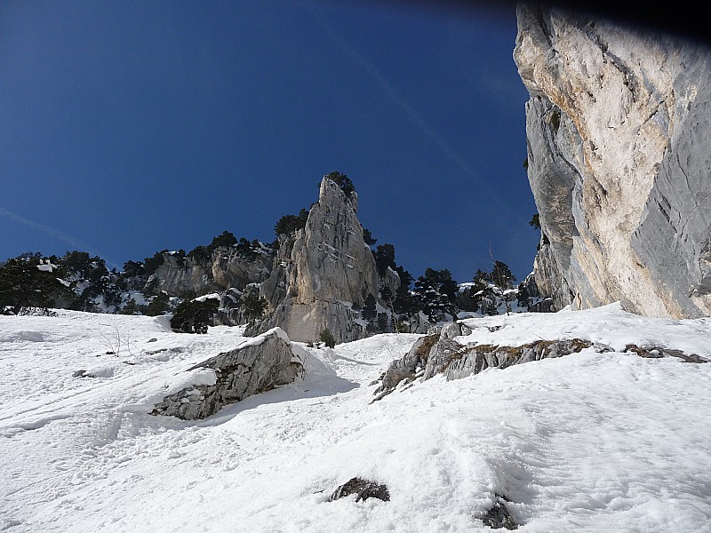 #7 Bas du couloir : ça passe bien Bas du couloir : ça passe bien