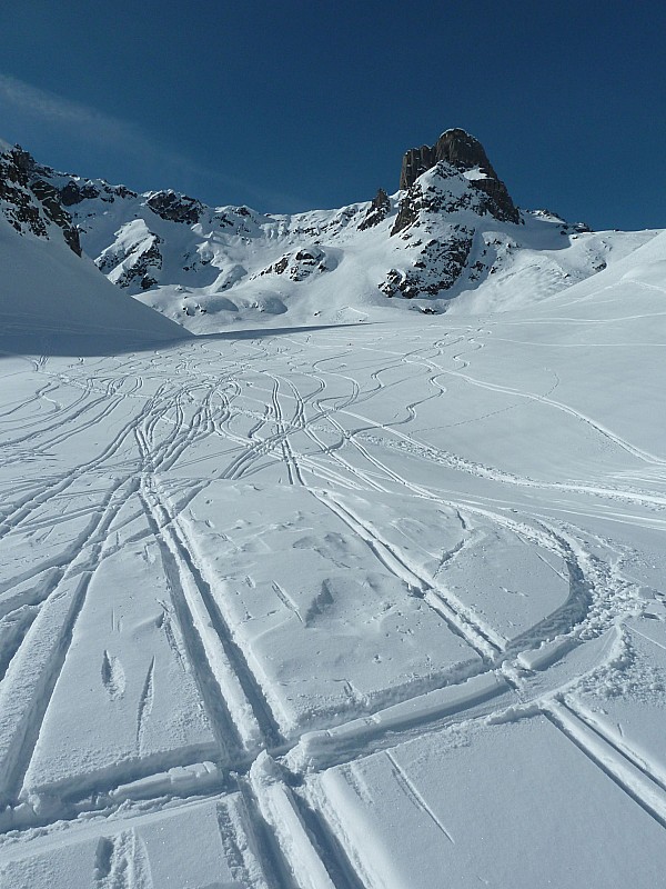 #14 Descente sympa sous la Pierra : Il reste une peu de place Descente sympa sous la Pierra : Il reste une peu de place