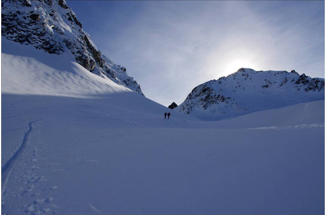 #4 Les compères : Après Chambéry - Bonneval sur Arc en vélo... les compères Jib et Sancy dans une belle foulée de fin de journée, à l Les compères : Après Chambéry - Bonneval sur Arc en vélo... les compères Jib et Sancy dans une belle foulée de fin de journée, à l'approche toujours majestueuse du Col de Comberousse... une majestée posée, qui s'impose!