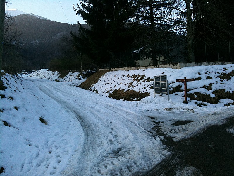 #1 départ : départ du GR dans le village - direction Cagire départ : départ du GR dans le village - direction Cagire