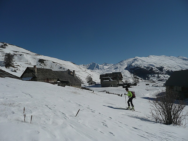 #1 Nadine ... : ... et son polo fluo, en pleine action vers la Chau Nadine ... : ... et son polo fluo, en pleine action vers la Chau