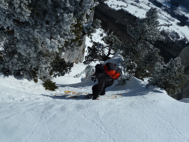 #7 Pas de la Rousse : L Pas de la Rousse : L'entrée, ça passe à ski mais pour les virages...