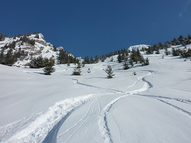 #7 Chauchefoin : Bonne profonde dans les vallons pour revenir à Comburce. Chauchefoin : Bonne profonde dans les vallons pour revenir à Comburce.