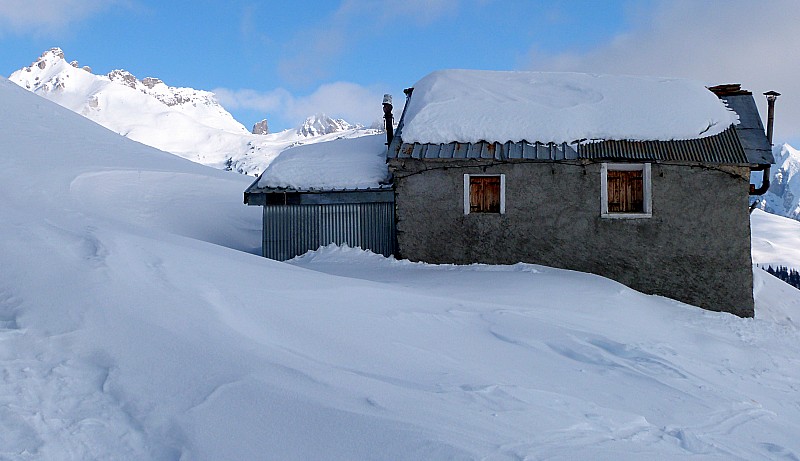 #3 Au fond, la Pierra Menta : Vous aimez les chalets du Beaufortain? Au fond, la Pierra Menta : Vous aimez les chalets du Beaufortain?