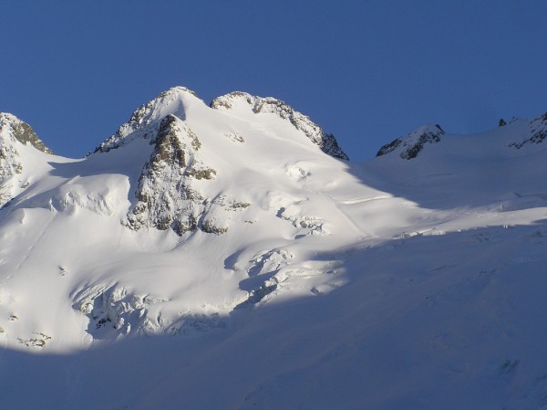 #7 Pointes de la Pilatte : Sommet du jour vu le soir au soleil presque couchant Pointes de la Pilatte : Sommet du jour vu le soir au soleil presque couchant