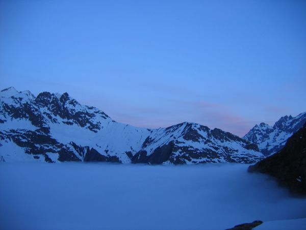 #2 Au dessus de la mer : On est bien au dessus de cette mer de nuages Au dessus de la mer : On est bien au dessus de cette mer de nuages