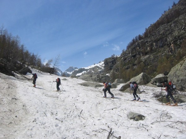 #1 Remontée au refuge : Un peu chaotique le départ du vallon Remontée au refuge : Un peu chaotique le départ du vallon