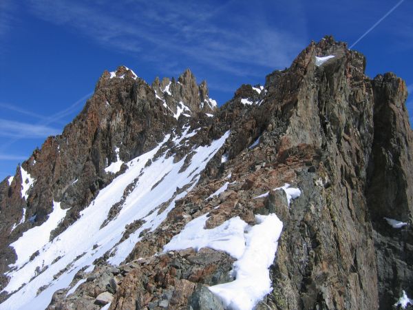 #4 Cime de l Cime de l'Encoula : Assez déchiquetée la roche ici