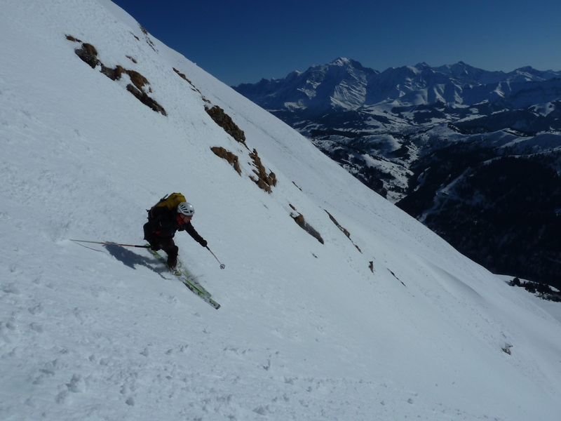 #7 Couloir sud du Repère : Départ en moquette. Couloir sud du Repère : Départ en moquette.