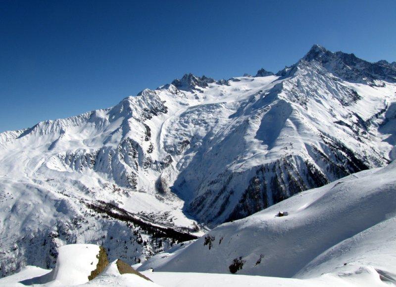#2 glacier du Tour : toujours aussi majestueux le paysage!! on aperçoit le refuge Albert I° glacier du Tour : toujours aussi majestueux le paysage!! on aperçoit le refuge Albert I°