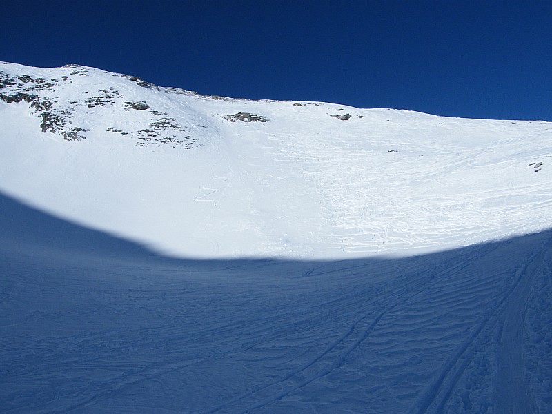 #2 Vielle avalanche 5* : juste à gauche des traces Vielle avalanche 5* : juste à gauche des traces
