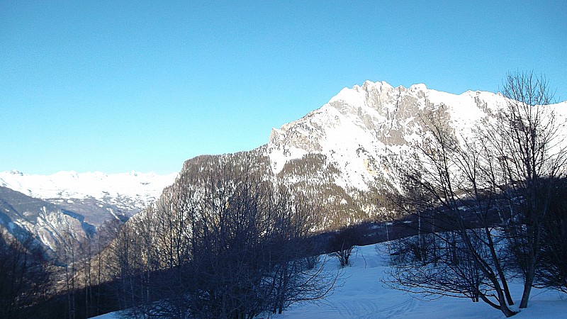 #1 Croix des têtes : Vue sur le massif de la croix des têtes Croix des têtes : Vue sur le massif de la croix des têtes