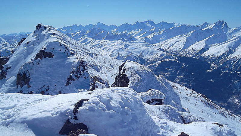 #10 Sommet du Brequin : Vue panoramique du sommet, avec les Ecrins en face, et les aiguilles d Sommet du Brequin : Vue panoramique du sommet, avec les Ecrins en face, et les aiguilles d'Arves à droite