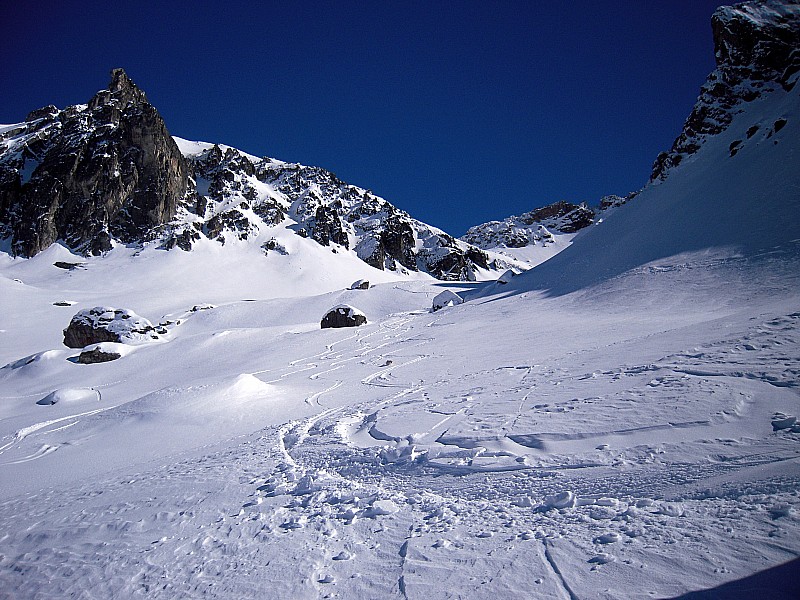 #6 pierra menta : descente du col du bressan, neige nickel... sauf pour finot pierra menta : descente du col du bressan, neige nickel... sauf pour finot