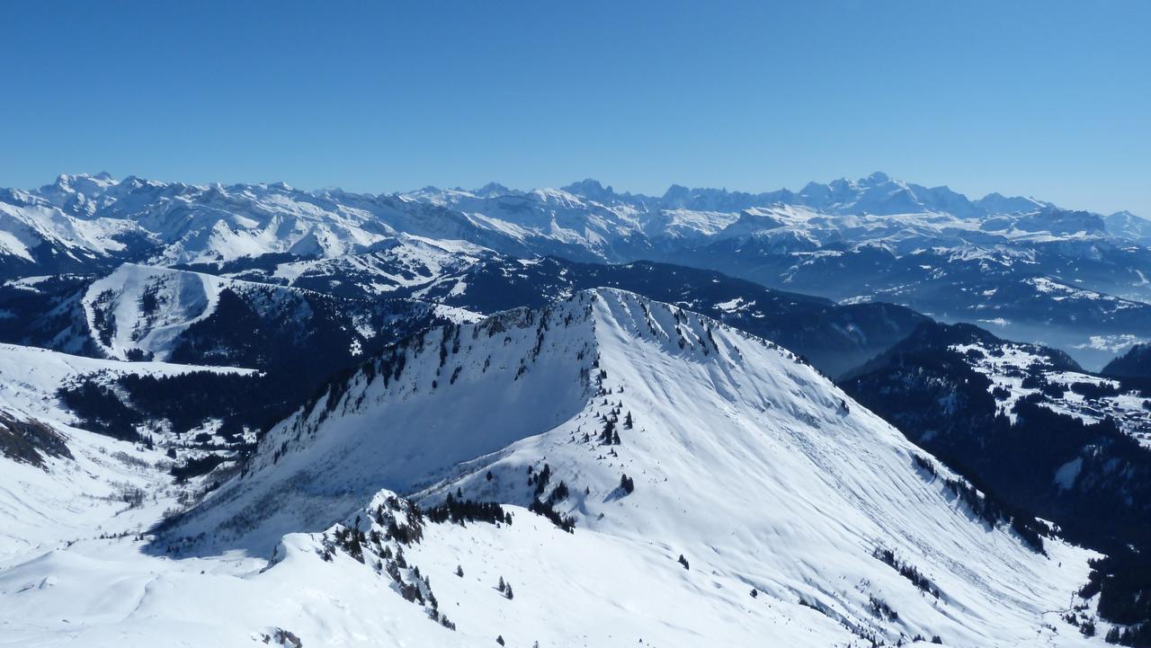 #6 Col de Chalune : Vue sur la belle Pointe d Col de Chalune : Vue sur la belle Pointe d'Uble