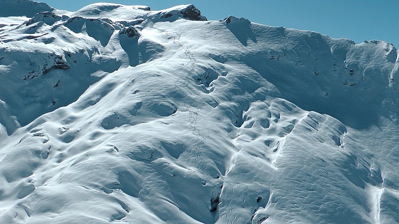 2167m : Vue sur les magnifiques pentes qui descendent vers Pallanfré