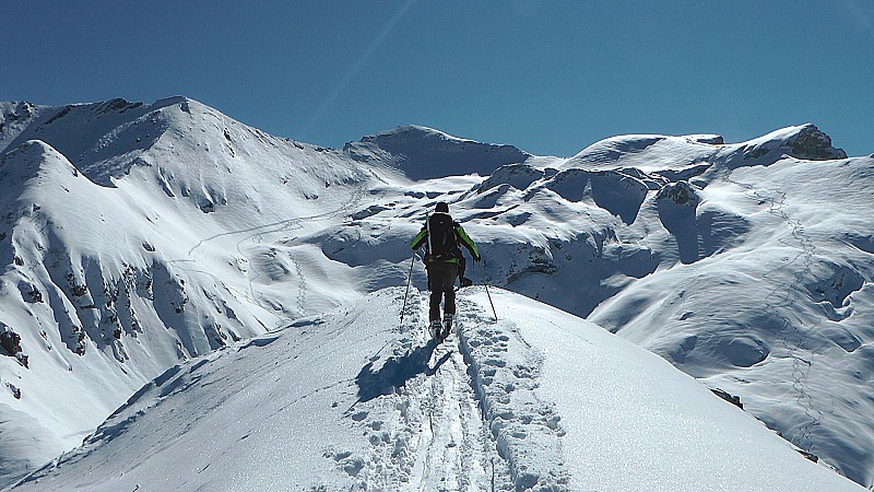 2167m : Sommet,  que c'est beau !
juste en face des Mte Creusa, et Ciotto Mieu fait ce jour, pour nous ce sera une autre fois,