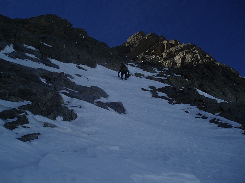 #3 Goulotte/couloir de sortie : Sortie à droite de l Goulotte/couloir de sortie : Sortie à droite de l'itinéraire classique.