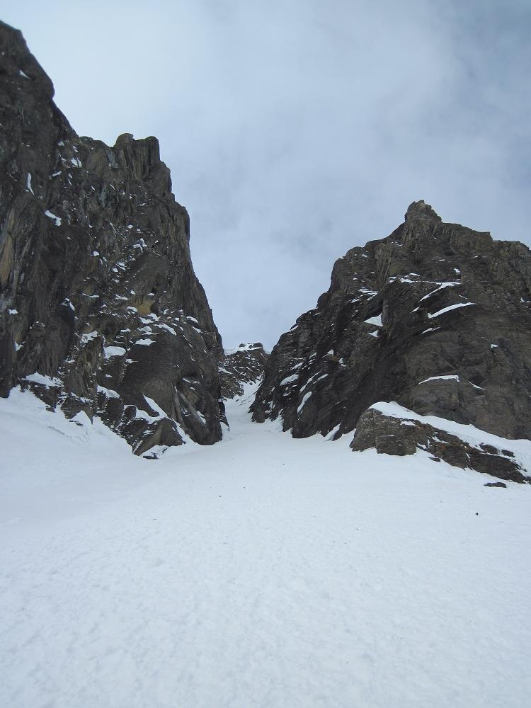 #3 Couloir du chien : avec au moins une ancienne trace. Couloir du chien : avec au moins une ancienne trace.