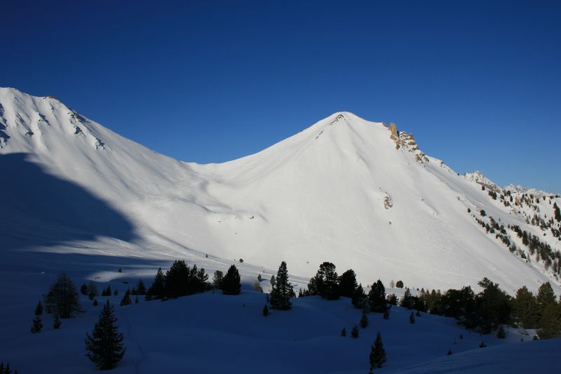 #3 Sortie du bois des Oules : Vue sur Col perdu et Arpelin Est. Sortie du bois des Oules : Vue sur Col perdu et Arpelin Est.