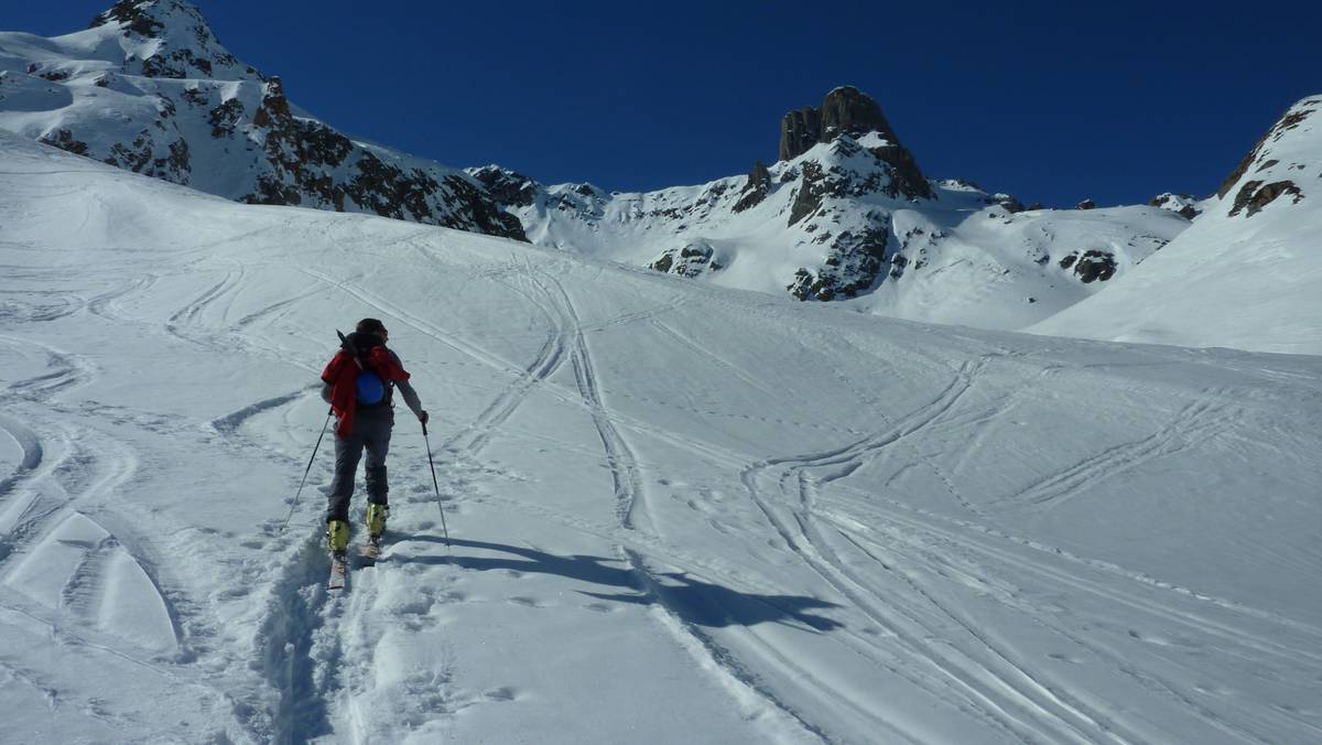 #9 2eme montée : direction le col du Mont Rosset sous l 2eme montée : direction le col du Mont Rosset sous l'oeil de la Pierra Menta