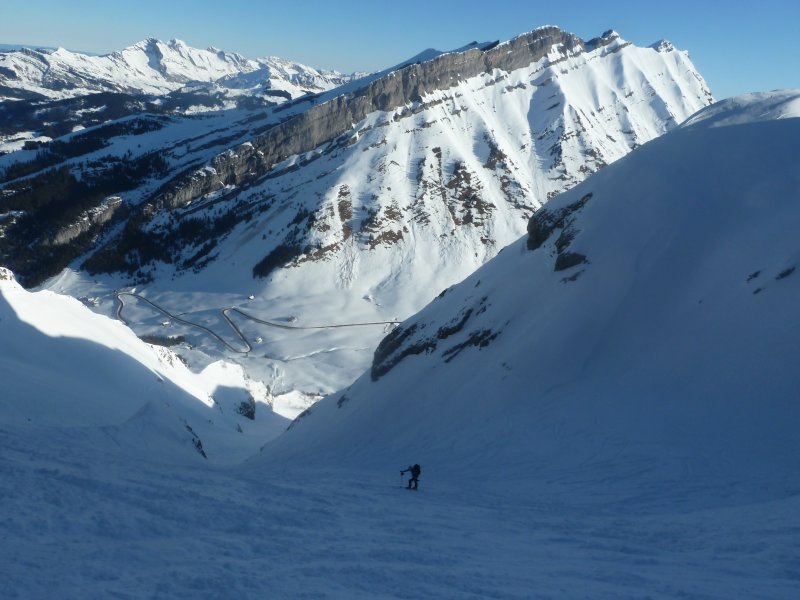 #2 Porte des Aravis : Manu dans la combe à Marion Porte des Aravis : Manu dans la combe à Marion