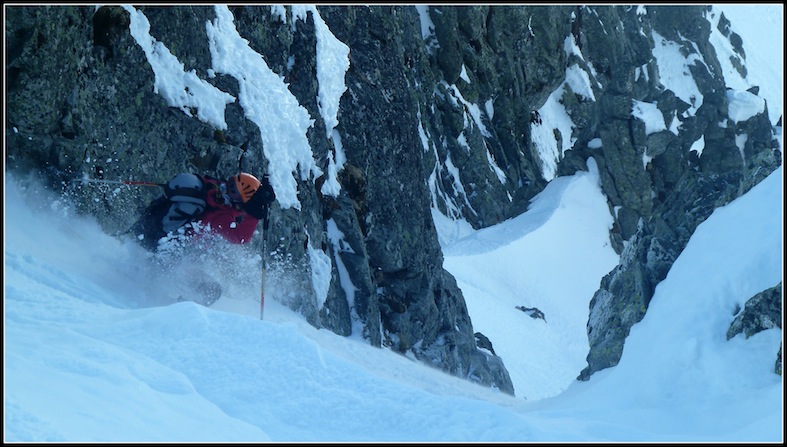 #8 Si si ... de la poudre : Méfiance quand même, quelques parties glacées présentes Si si ... de la poudre : Méfiance quand même, quelques parties glacées présentes