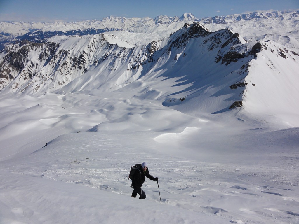 #6 Gael arrive à la Pallaz : sur fond du vallon que l Gael arrive à la Pallaz : sur fond du vallon que l'on vient de remonter